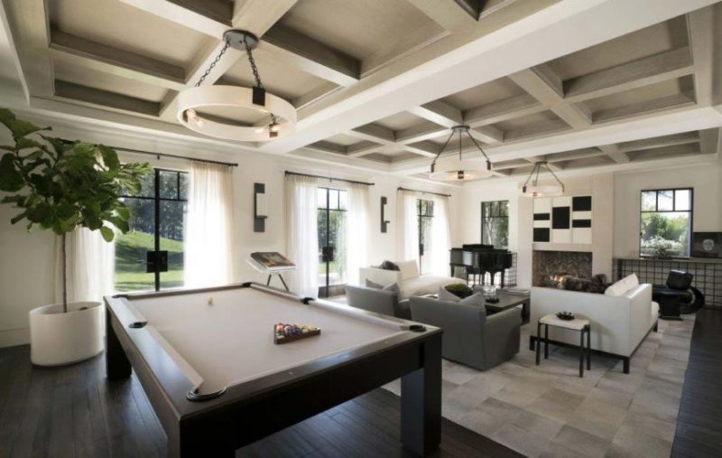 Sneak Peak Inside Outrageous Celebrity Homes 13. Kourtney Kardashian