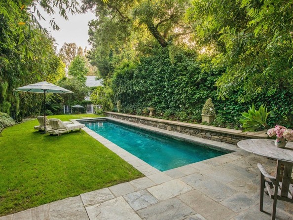 Sneak Peak Inside Outrageous Celebrity Homes 17. Jennifer Lawrence