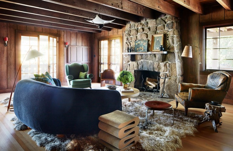 Sneak Peak Inside Outrageous Celebrity Homes 22. Anne Hathaway 