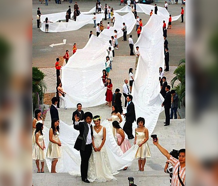 Wedding Dresses That Had Grooms Running For The Hills Drag it out