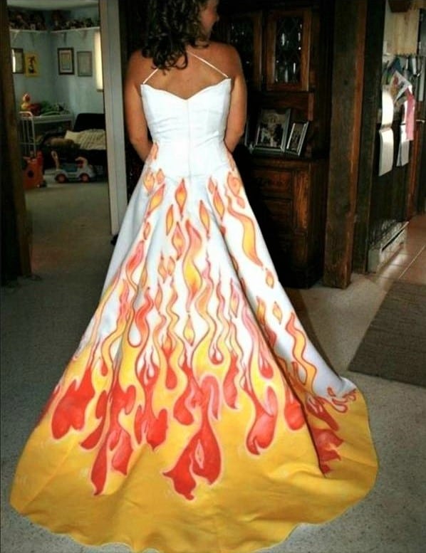Wedding Dresses That Had Grooms Running For The Hills This girl is on fire